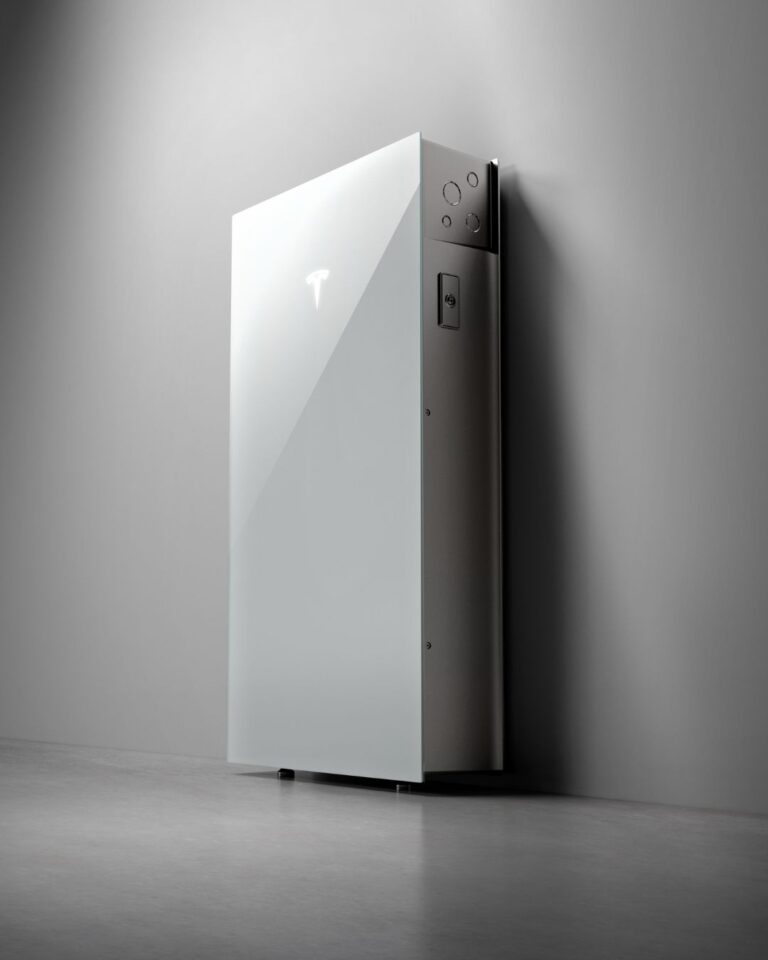 Tesla Powerwall 3 Wall Mount